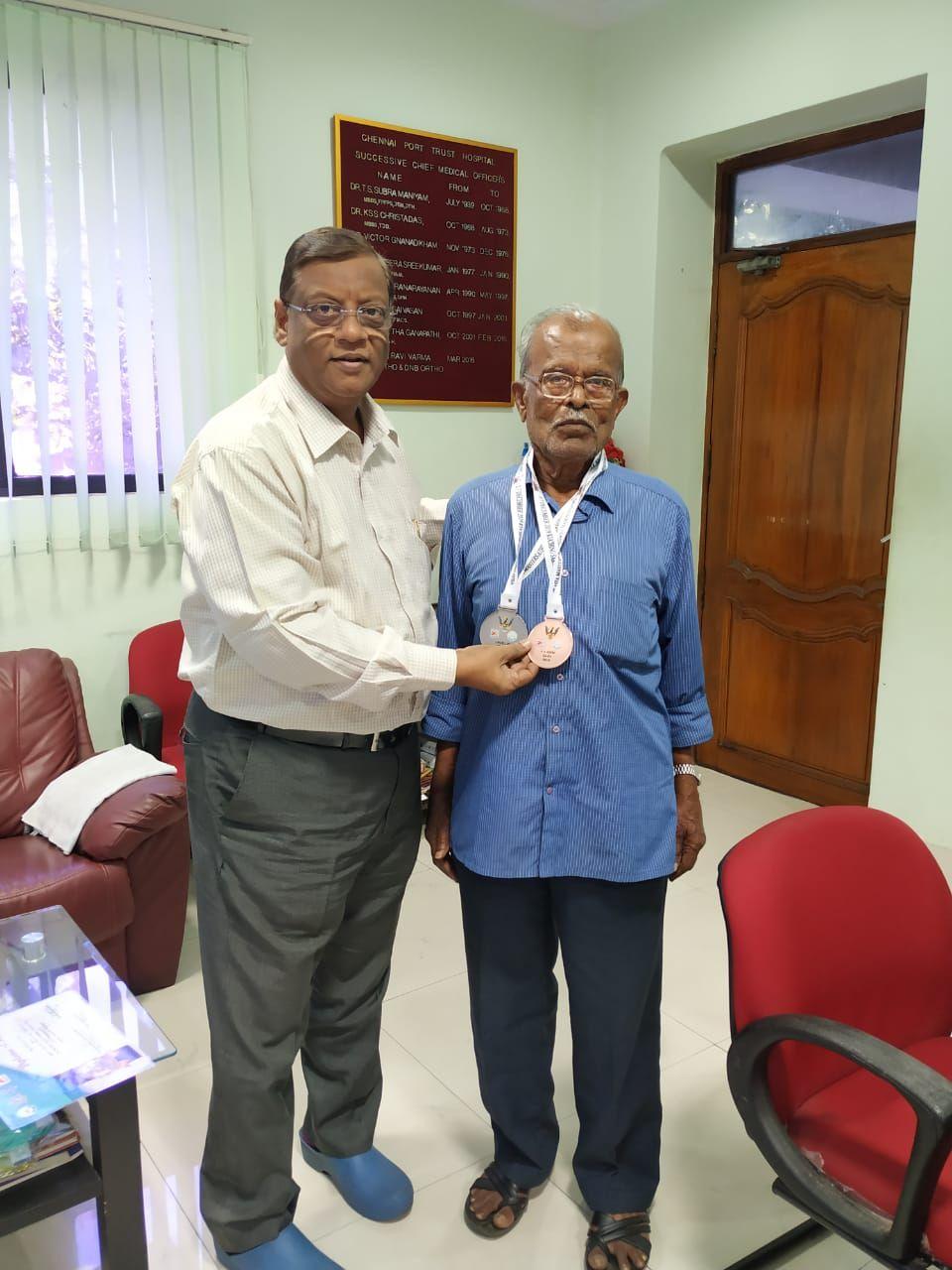 2019.12.07-Malaysian-Medal-for-Chinnaswamy-82-years-Bil-TKR-by-Dr-Raja-Ravi-Varma-1