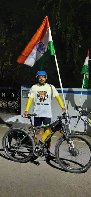 2021.01.26-Dr-Sivaraj-Republic-day-special-cycling-73km-@-Salem-1