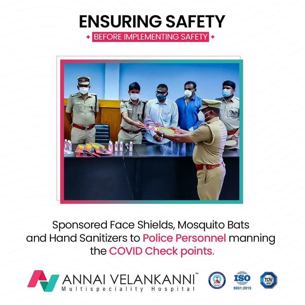 2021.05.31-Dr-Francis-Roy-–-Annai-Velankanni-Hospital-Tirunelveli-sponsored-Face-shields-Hand-Sanitizer-and-Mosquito-bats-to-Police-Personal-manning-the-